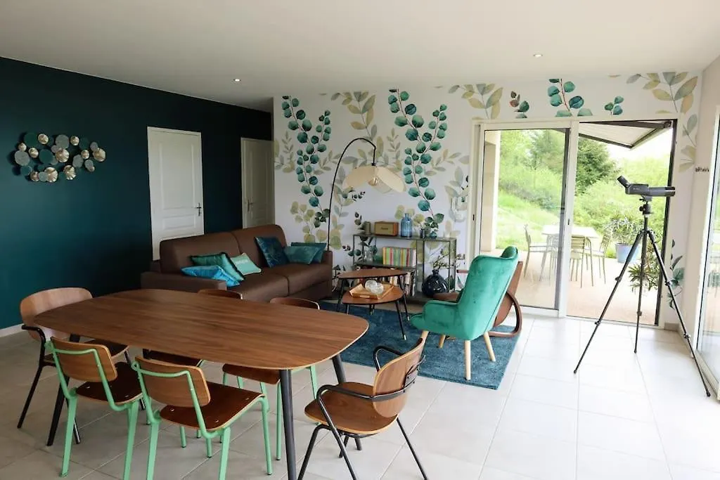 Holiday home Maison Avec Vue 180° Sur Le Beaujolais Beaujeu