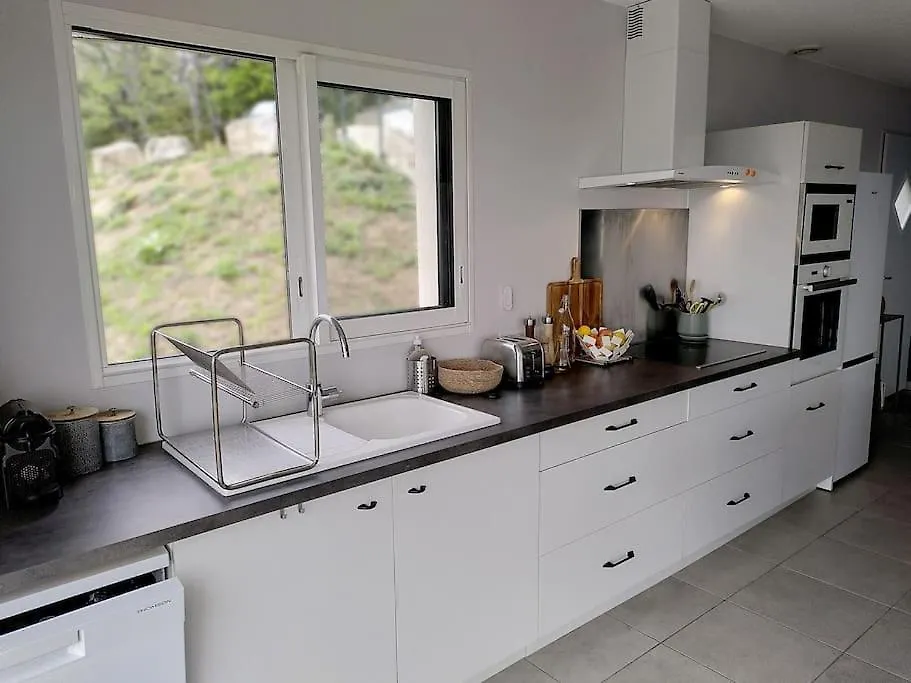 Holiday home Maison Avec Vue 180° Sur Le Beaujolais Beaujeu  France